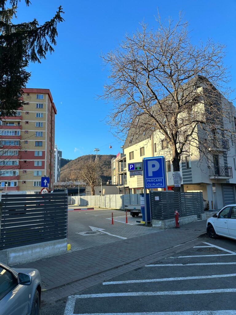 parcare piatra neamt victoria parking - intrare